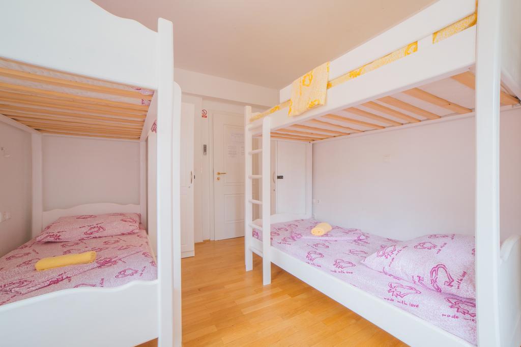 Cheap Sleep Marinero (Adults Only) Hostel Hvar Town Exterior photo